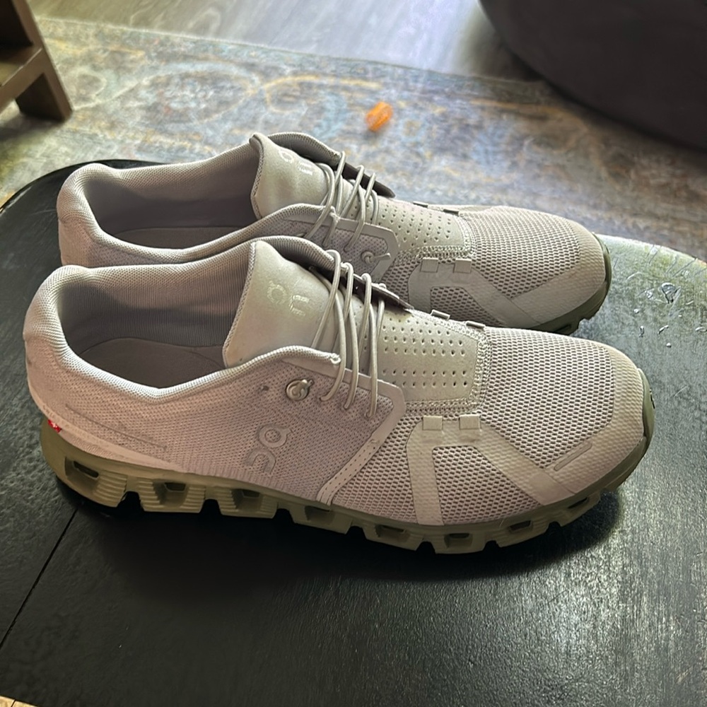 On Cloud 5 Shoes